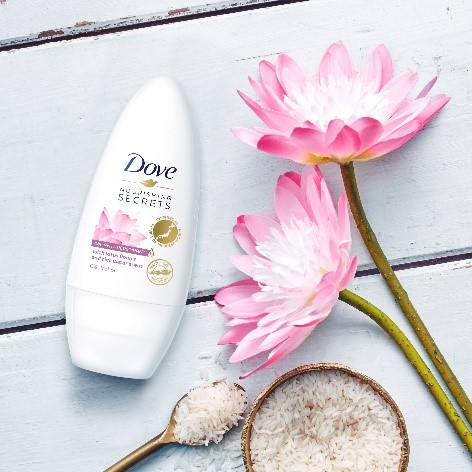 Deodorant roll-on Dove Glowing Ritual Lotus Flower, 50 ml